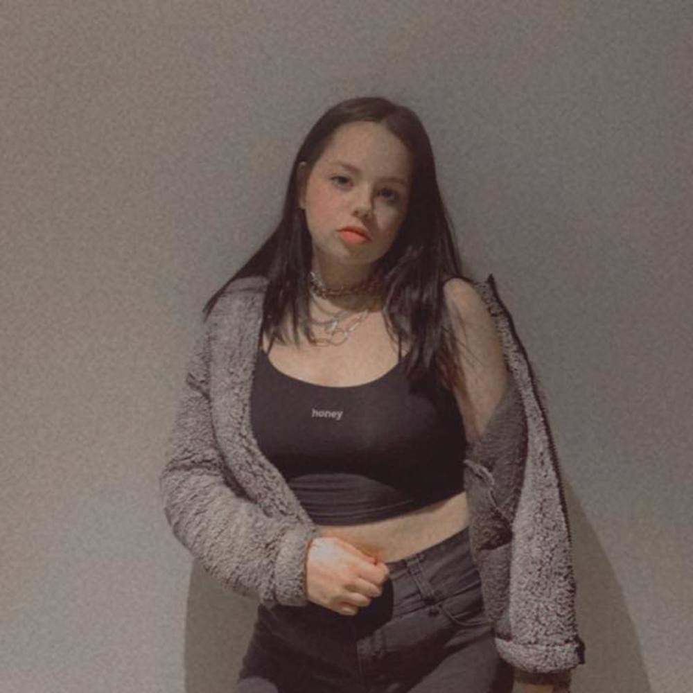 Meet your Posher, Emily